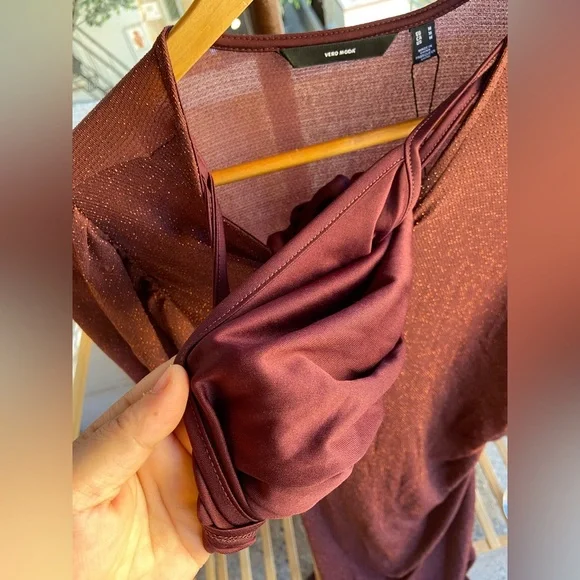Vero Moda Maroon Shimmer Maxi Dress. Size - M - Picture 10 of 13